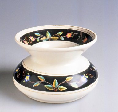 Union Porcelain Works (1863–ca. 1922). <em>Spittoon</em>, ca, 1885. Porcelain, 4 1/2 x 6 1/2 x 6 1/2 in.  (11.4 x 16.5 x 16.5 cm). Brooklyn Museum, Gift of Emma and Jay Lewis, 1995.150.1. Creative Commons-BY (Photo: Brooklyn Museum, CUR.1995.150.1_view1.jpg)