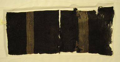  <em>Tunic</em>, 1400-1700. Camelid fiber, 11 1/4 × 28 in. (28.6 × 71.1 cm). Brooklyn Museum, Gift of Kay Hodnett Nunez, 1995.47.130. Creative Commons-BY (Photo: , CUR.1995.47.130.jpg)