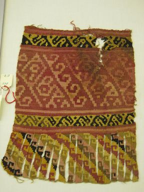 Possibly Chimú. <em>Textile Fragment, Undetermined</em>, 1400-1532. Cotton, camelid fiber, 11 1/2 × 9 3/4 in. (29.2 × 24.8 cm). Brooklyn Museum, Gift of Kay Hodnett Nunez, 1995.47.56. Creative Commons-BY (Photo: , CUR.1995.47.56.jpg)