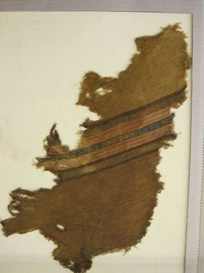 Lambayeque Style. <em>Textile Fragment, Undetermined</em>, 1000-1400. Cotton, 9 × 15 in. (22.9 × 38.1 cm). Brooklyn Museum, Gift of Kay Hodnett Nunez, 1995.84.2. Creative Commons-BY (Photo: , CUR.1995.84.2.jpg)