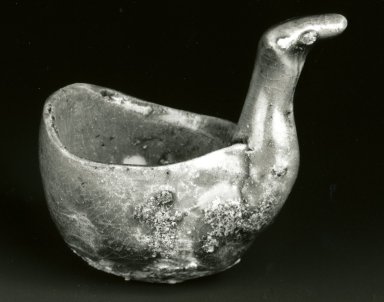  <em>Miniature Ladle, Yue Ware</em>. Glazed stoneware, 2 1/2 x 2 3/4 in. (6.4 cm). Brooklyn Museum, Gift of George and Katharine Fan, 1996.26.4. Creative Commons-BY (Photo: Brooklyn Museum, CUR.1996.26.4_bw.jpg)
