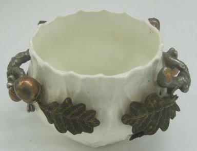 Moore Brothers. <em>Bowl</em>, ca. 1885. Porcelain, 3 3/4 x 6 5/8 x 5 1/8 in. (9.5 x 16.8 x 13 cm). Brooklyn Museum, Gift of the Estate of Harold S. Keller, 1999.152.211. Creative Commons-BY (Photo: Brooklyn Museum, CUR.1999.152.211.jpg)