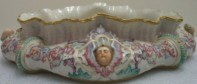 Worcester Royal Porcelain Co. (founded 1751). <em>Bowl</em>, ca. 1865. Porcelain, 3 1/8 x 13 1/2 x 10 in. (7.9 x 34.3 x 25.4 cm). Brooklyn Museum, Gift of the Estate of Harold S. Keller, 1999.152.305. Creative Commons-BY (Photo: Brooklyn Museum, CUR.1999.152.305_view1.jpg)