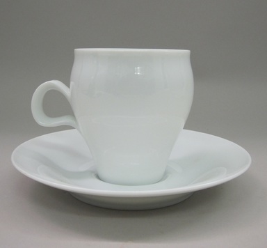 Russel Wright (American, 1904-1976). <em>Cup, Theme Formal Pattern</em>, ca. 1965. Porcelain, 3 1/2 x 4 1/2 x 3 1/4 in.  (8.9 x 11.4 x 8.3 cm). Brooklyn Museum, Gift of Ward and Diane Zumsteg, 2001.14.6a. Creative Commons-BY (Photo: , CUR.2001.14.6a-b.jpg)