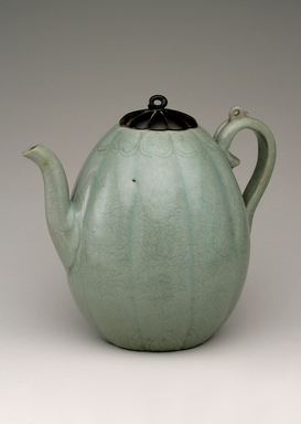  <em>Ewer with Cover</em>, 12th century. Stoneware with celadon glaze, wood, Height: 7 5/16 in. (18.6 cm). Brooklyn Museum, The Peggy N. and Roger G. Gerry Collection, 2004.28.242a-b. Creative Commons-BY (Photo: Brooklyn Museum (in collaboration with National Research Institute of Cultural Heritage, Daejon, Korea), CUR.2004.28.242a-b_view01_Heon-Kang_photo_NRICH_edited.jpg)