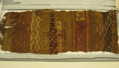 Chancay. <em>Textile Fragment</em>, 1000-1476. Cotton, camelid fiber, 5 1/2 × 14 1/2 in. (14 × 36.8 cm). Brooklyn Museum, Gift of Victor P. Nunez, 2004.53.2. Creative Commons-BY (Photo: , CUR.2004.53.2.jpg)