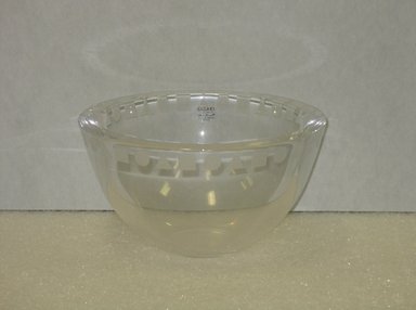 Ward Bennett (American, 1917–2004). <em>Bowl</em>, ca. 1975. Glass, 5 7/8 x 8 3/4 in. (14.9 x 22.2 cm). Brooklyn Museum, Gift of Paul F. Walter, 2007.10.14. Creative Commons-BY (Photo: Brooklyn Museum, CUR.2007.10.14.jpg)