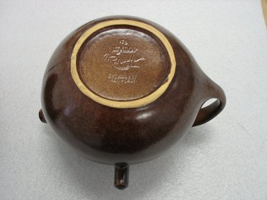 Ben Seibel (American, 1918-1985). <em>Tea Pot and Lid on Stand</em>, 1952-1954. Glazed stoneware, 12 x 11 x 10 1/2 in. (30.5 x 27.9 x 26.7 cm). Brooklyn Museum, Gift of Paul F. Walter, 2007.62.22a-c. Creative Commons-BY (Photo: Brooklyn Museum, CUR.2007.62.22a_bottom.jpg)