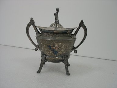 Reed & Barton (American, 1840-present). <em>Sugar Bowl with Lid</em>, ca. 1885. Silverplate, 8 x 8 x 5 1/2 in. (20.3 x 20.3 x 14.0 cm). Brooklyn Museum, Gift of Paul F. Walter, 2007.62.5a-b. Creative Commons-BY (Photo: Brooklyn Museum, CUR.2007.62.5a-b_view1.jpg)