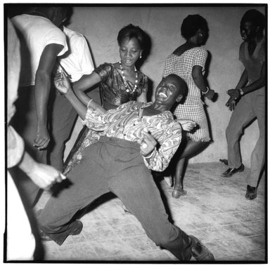 Malick Sidibé (Malian, 1935 or 1936-2016). <em>Regardez-moi</em>, 1962/2011. Gelatin silver photograph
, Image: 24 x 24 in. (61 x 61 cm). Brooklyn Museum, Frederick Loeser Fund and Alfred T. White, 2011.67.2. © artist or artist's estate (Photo: Image courtesy of L. Parker Stephenson Photographs, New York City, CUR.2011.67.2_Parker_Stephenson_Gallery_photo.jpg)