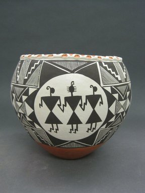 Marie S. Juanico (Haak’u (Acoma Pueblo), born 1937). <em>Bowl with Mimbres Motif</em>, late 20th century. Clay, pigment, 8 x 9  in. (20.3 x 22.9 cm). Brooklyn Museum, Gift of Joan and Sanford Krotenberg, 2013.64.6. Creative Commons-BY (Photo: Brooklyn Museum, CUR.2013.64.6.jpg)