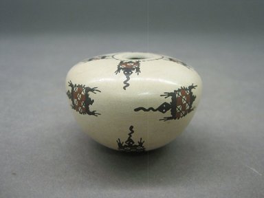 Carmen Veloz (Mexican, Mata Ortiz, born 1960). <em>Miniature Water Jar (Olla) with Stylized Turtles</em>, ca. 1998. Ceramic, pigment, 1 1/2 x 2 1/4 in. (3.8 x 5.7 cm). Brooklyn Museum, Gift of the Edward J. Guarino Collection in honor of Kyle Aron Burns, 2014.76.19. Creative Commons-BY (Photo: Brooklyn Museum, CUR.2014.76.19.jpg)