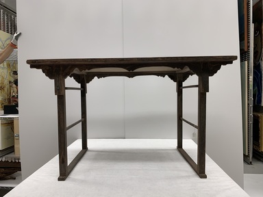  <em>Memorial Altar Table (Che-sang)</em>, late 19th century. Wood, lacquer, 27 11/16 × 48 × 28 1/4 in. (70.3 × 121.9 × 71.8 cm). Brooklyn Museum, Gift of the Carroll Family Collection, 2020.18.16 (Photo: Brooklyn Museum, CUR.2020.18.16_overall.jpg)