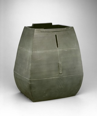 Kim Yik-Yung (Korean, born 1935). <em>Vase</em>, 1990. Glazed porcelain, 15 3/4 × 11 1/2 × 6 1/2 in. (40.0 × 29.2 × 16.5 cm). Brooklyn Museum, Gift of the Carroll Family Collection, 2021.18.10 (Photo: , CUR.2021.18.10.jpg)