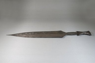 Boa. <em>Knife, Grooved</em>, 19th century. Iron, 3 1/16 x 21 5/8 in. (7.8 x 55 cm). Brooklyn Museum, Museum Expedition 1922, Robert B. Woodward Memorial Fund, 22.1095. Creative Commons-BY (Photo: Brooklyn Museum, CUR.22.1095_side_PS5.jpg)