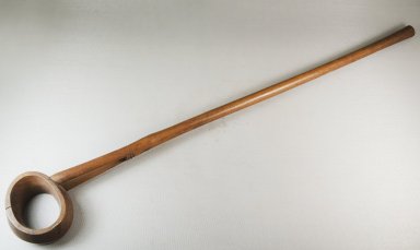  <em>Walking Stick</em>, late 19th century. Wood, 28 1/2 x 4 in. (72.4 x 10.2 cm). Brooklyn Museum, Gift of Thomas A. Eddy, 22.1121. Creative Commons-BY (Photo: Brooklyn Museum, CUR.22.1121_threequarter_PS5.jpg)