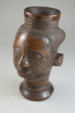 Kuba. <em>Single Head Goblet (Mbwoongntey)</em>, 19th century. Wood, 6 1/2 x 4 x 4 in. (16.5 x 10.2 x 10.2 cm). Brooklyn Museum, Museum Expedition 1922, Robert B. Woodward Memorial Fund, 22.126. Creative Commons-BY (Photo: Brooklyn Museum, CUR.22.126_threequarter_PS5.jpg)