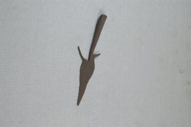  <em>Small Harpoon Point</em>. Iron Brooklyn Museum, Museum Expedition 1922, Robert B. Woodward Memorial Fund, 22.1668. Creative Commons-BY (Photo: Brooklyn Museum, CUR.22.1668_threequarter_PS5.jpg)