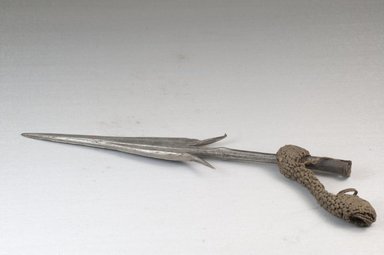  <em>Harpoon</em>, before 1922., 2 1/8 x 9 5/8 in. (5.4 x 24.5 cm). Brooklyn Museum, Museum Expedition 1922, Robert B. Woodward Memorial Fund, 22.355. Creative Commons-BY (Photo: Brooklyn Museum, CUR.22.355_side_PS5.jpg)