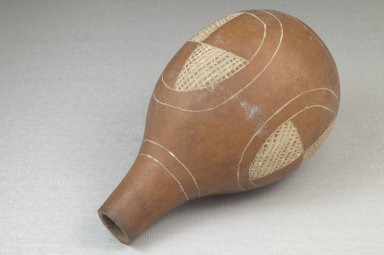  <em>Calabash</em>, before 1922. Calabash, height: 4 13/16 in. (12.2 cm); diameter: 2 3/4 in. (7 cm). Brooklyn Museum, Museum Expedition 1922, Robert B. Woodward Memorial Fund, 22.513. Creative Commons-BY (Photo: Brooklyn Museum, CUR.22.513_threequarter_PS5.jpg)