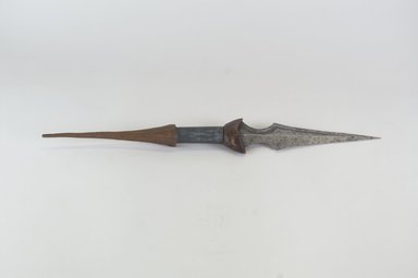 Kusu. <em>Knife, Blade, Handle</em>, late 19th or early 20th century. Iron, copper alloy, wood, 2 1/4 x 17 1/8 in. (5.7 x 43.5 cm). Brooklyn Museum, Museum Expedition 1922, Robert B. Woodward Memorial Fund, 22.544. Creative Commons-BY (Photo: Brooklyn Museum, CUR.22.544_PS5.jpg)
