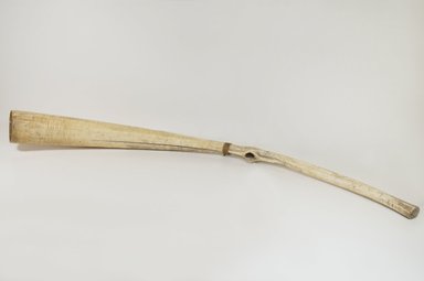  <em>Large Horn</em>. Plain ivory Brooklyn Museum, Museum Expedition 1922, Robert B. Woodward Memorial Fund, 22.789. Creative Commons-BY (Photo: Brooklyn Museum, CUR.22.789_top_PS5.jpg)