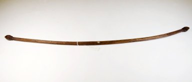  <em>Bow</em>, before 1922. Light wood, 3/8 x 3/8 x 35 7/16 in. (1 x 1 x 90 cm). Brooklyn Museum, Museum Expedition 1922, Robert B. Woodward Memorial Fund, 22.954. Creative Commons-BY (Photo: Brooklyn Museum, CUR.22.954_front_PS5.jpg)