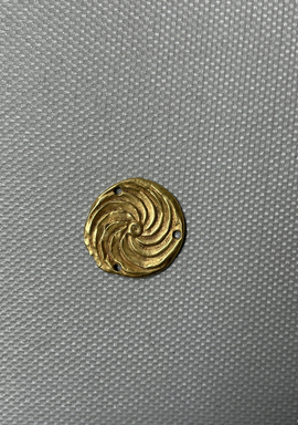 Roman ?. <em>Disk</em>, 3rd century C.E. Gold, 3/4 in. (1.9 cm). Brooklyn Museum, Gift of George D. Pratt, 26.768. Creative Commons-BY (Photo: Brooklyn Museum, CUR.26.768_overall.JPG)