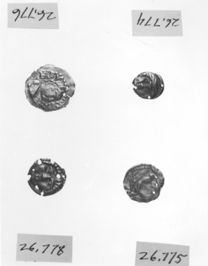 Roman. <em>Thin Disk</em>, 3rd century C.E. Gold, 7/8 x 7/8 in. (2.2 x 2.2 cm). Brooklyn Museum, Gift of George D. Pratt, 26.776. Creative Commons-BY (Photo: , CUR.26.774_26.776_26.775_26.778_NegID_26.774_GRPA_print_bw.jpg)