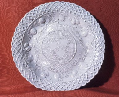 <em>Dish</em>, mid-18th century. Salt glazed stoneware, 10 7/8 in. (27.6 cm). Brooklyn Museum, Ella C. Woodward Memorial Fund, 27.974. Creative Commons-BY (Photo: Brooklyn Museum, CUR.27.974.jpg)