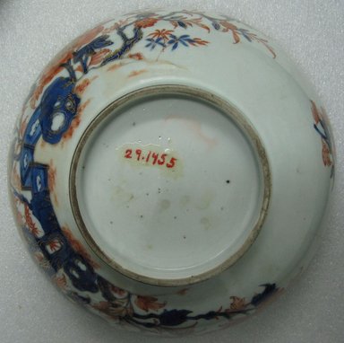  <em>Bowl</em>, ca. 1740. Porcelain, 4 1/2 x 10 1/4 in. (11.4 x 26 cm). Brooklyn Museum, Bequest of Samuel E. Haslett, 29.1455. Creative Commons-BY (Photo: Brooklyn Museum, CUR.29.1455_bottom.jpg)