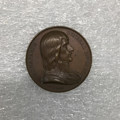  <em>Medal</em>. Brooklyn Museum, Bequest of Dr. Marion Reilly, 29.190.7. Creative Commons-BY (Photo: , CUR.29.190.7_front.jpg)