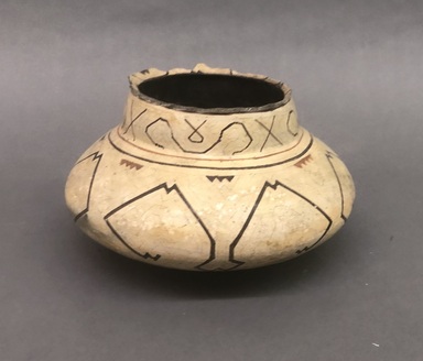 Conibo. <em>Pot</em>, early 20th century. Ceramic, pigment, 6 × 10 3/4 × 10 1/2 in. (15.2 × 27.3 × 26.7 cm). Brooklyn Museum, Museum Expedition 1933, Purchased with funds given by Jesse Metcalf, 33.664. Creative Commons-BY (Photo: Brooklyn Museum, CUR.33.664_view01.jpg)