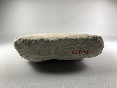  <em>Block with Hieroglyphic Inscription</em>, ca. 2625-2500 B.C.E. Limestone, pigment, 6 1/4 × 2 3/8 × 10 1/16 in. (15.8 × 6.1 × 25.6 cm). Brooklyn Museum, Charles Edwin Wilbour Fund, 34.1179. Creative Commons-BY (Photo: , CUR.34.1179_view07.jpg)