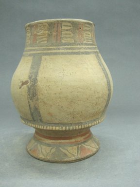  <em>Pear Shaped Vessel</em>, 1000-1350. Ceramic, pigment, 7 1/2 x 6 x 6 in. (19.1 x 15.2 x 15.2 cm). Brooklyn Museum, Alfred W. Jenkins Fund, 34.1729. Creative Commons-BY (Photo: Brooklyn Museum, CUR.34.1729_view1.jpg)