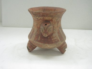  <em>Tripod Jar</em>, 800–1350. Ceramic, pigment, 6 1/16 x 6 x 6 1/4 in. (15.4 x 15.2 x 15.9 cm). Brooklyn Museum, Alfred W. Jenkins Fund, 34.1741. Creative Commons-BY (Photo: Brooklyn Museum, CUR.34.1741_view1.jpg)