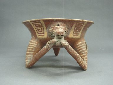  <em>Tripod Bowl</em>, 800–1500. Ceramic, pigment, 4 7/8 x 9 x 8 5/16 in. (12.4 x 22.9 x 21.1 cm). Brooklyn Museum, Alfred W. Jenkins Fund, 34.1884. Creative Commons-BY (Photo: Brooklyn Museum, CUR.34.1884_view1.jpg)