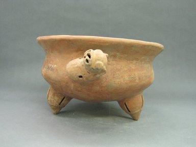  <em>Tripod Bowl</em>, 1000-1550. Ceramic, pigment, 7 9/16 x 13 1/4 x 15 in. (19.2 x 33.7 x 38.1 cm). Brooklyn Museum, Alfred W. Jenkins Fund, 34.1955. Creative Commons-BY (Photo: Brooklyn Museum, CUR.34.1955_view1.jpg)