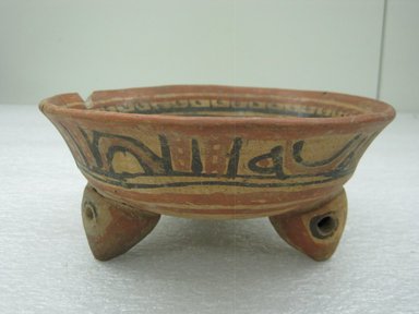  <em>Tripod Bowl</em>, 800-1200. Ceramic, pigment, 3 x 7 x 7 in. (7.6 x 17.8 x 17.8 cm). Brooklyn Museum, Alfred W. Jenkins Fund, 34.2151. Creative Commons-BY (Photo: Brooklyn Museum, CUR.34.2151_view1.jpg)