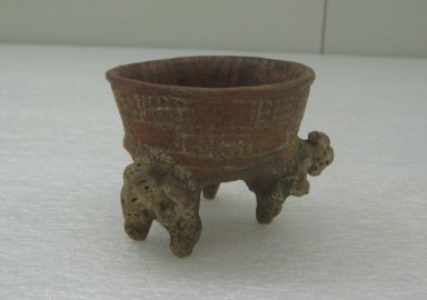  <em>Tripod Bowl</em>, 300-800?. Ceramic, pigment, 2 11/16 x 3 3/4 x 3 1/2 in. (6.8 x 9.5 x 8.9 cm). Brooklyn Museum, Alfred W. Jenkins Fund, 34.2429. Creative Commons-BY (Photo: Brooklyn Museum, CUR.34.2429_view1.jpg)