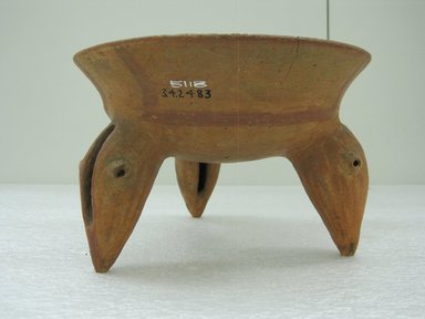  <em>Tripod Bowl</em>, 800-1500. Ceramic, pigment, 5 3/4 x 8 5/8 x 8 5/8 in. (14.6 x 21.9 x 21.9 cm). Brooklyn Museum, Alfred W. Jenkins Fund, 34.2483. Creative Commons-BY (Photo: Brooklyn Museum, CUR.34.2483_view1.jpg)