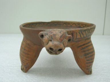  <em>Tripod Bowl</em>. Ceramic, pigment, 3 3/4 x 8 x 6 in. (9.5 x 20.3 x 15.2 cm). Brooklyn Museum, Alfred W. Jenkins Fund, 34.2576. Creative Commons-BY (Photo: Brooklyn Museum, CUR.34.2576_view1.jpg)