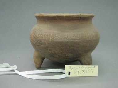  <em>Tripod Bowl</em>, 800-1550. Ceramic, 4 1/2 x 6 x 6 in. (11.4 x 15.2 x 15.2 cm). Brooklyn Museum, Alfred W. Jenkins Fund, 34.3107. Creative Commons-BY (Photo: Brooklyn Museum, CUR.34.3107_view1.jpg)