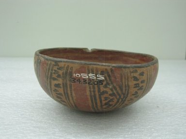  <em>Small Bowl</em>, 800-1200. Ceramic, pigment, 2 5/8 x 5 9/16 x 5 11/16 in. (6.7 x 14.1 x 14.4 cm). Brooklyn Museum, Alfred W. Jenkins Fund, 34.3205. Creative Commons-BY (Photo: Brooklyn Museum, CUR.34.3205_view1.jpg)