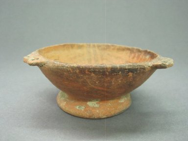  <em>Footed Bowl</em>, 800–1500. Ceramic, pigment, 1 3/4 x 4 1/4 x 3 15/16 in. (4.4 x 10.8 x 10 cm). Brooklyn Museum, Alfred W. Jenkins Fund, 34.3249. Creative Commons-BY (Photo: Brooklyn Museum, CUR.34.3249_view2.jpg)