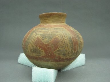  <em>Jar</em>, 1000-1500. Ceramic, 7 1/2 x 8 x 8 in. (19.1 x 20.3 x 20.3 cm). Brooklyn Museum, Alfred W. Jenkins Fund, 34.3438. Creative Commons-BY (Photo: Brooklyn Museum, CUR.34.3438_view1.jpg)