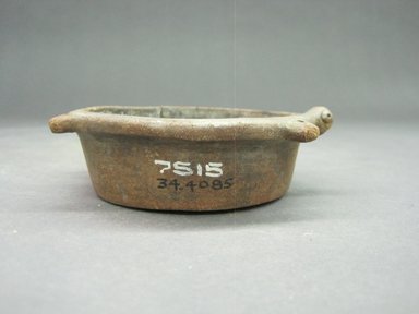  <em>Bowl</em>. Ceramic, 1 5/16 x 3 7/8 x 4 1/8 in. (3.3 x 9.8 x 10.5 cm). Brooklyn Museum, Alfred W. Jenkins Fund, 34.4085. Creative Commons-BY (Photo: Brooklyn Museum, CUR.34.4085_view1.jpg)