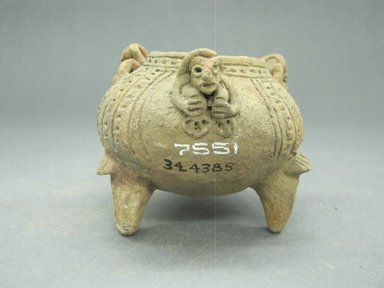  <em>Tripod Jar</em>, 800-1550. Ceramic, 3 1/16 x 4 x 4 in. (7.8 x 10.2 x 10.2 cm). Brooklyn Museum, Alfred W. Jenkins Fund, 34.4385. Creative Commons-BY (Photo: Brooklyn Museum, CUR.34.4385_view1.jpg)