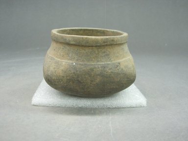  <em>Bowl</em>. Ceramic, 2 3/16 x 3 1/8 x 3 1/8 in. (5.6 x 7.9 x 7.9 cm). Brooklyn Museum, Alfred W. Jenkins Fund, 34.4558. Creative Commons-BY (Photo: Brooklyn Museum, CUR.34.4558.jpg)
