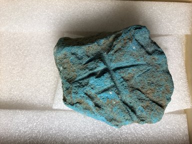 <em>Lump of Egyptian Blue Frit</em>, ca. 1352-1336 B.C.E. Pigment, 13/16 x 1 7/16 in. (2 x 3.7 cm). Brooklyn Museum, Gift of the Egypt Exploration Society, 34.6048b. Creative Commons-BY (Photo: , CUR.34.6048b_view01.jpg)